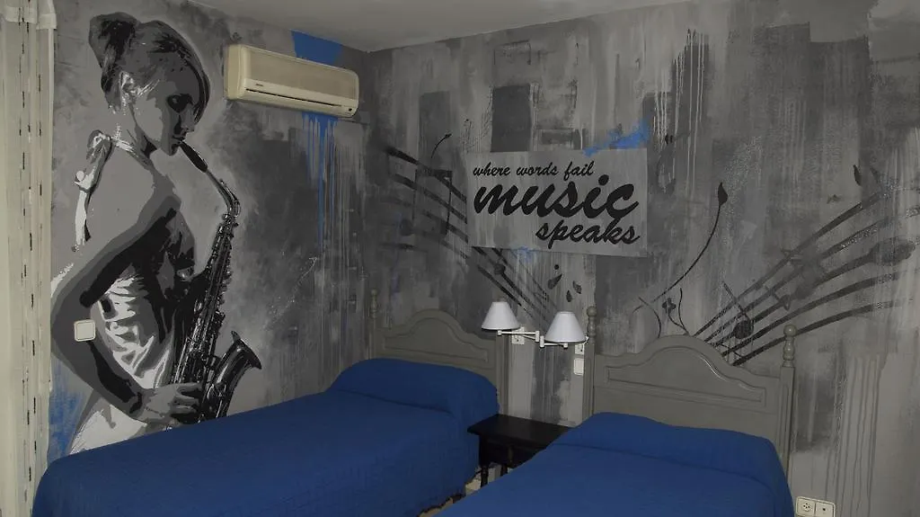 Hostal Plaza San Pedro Marbella Guest house